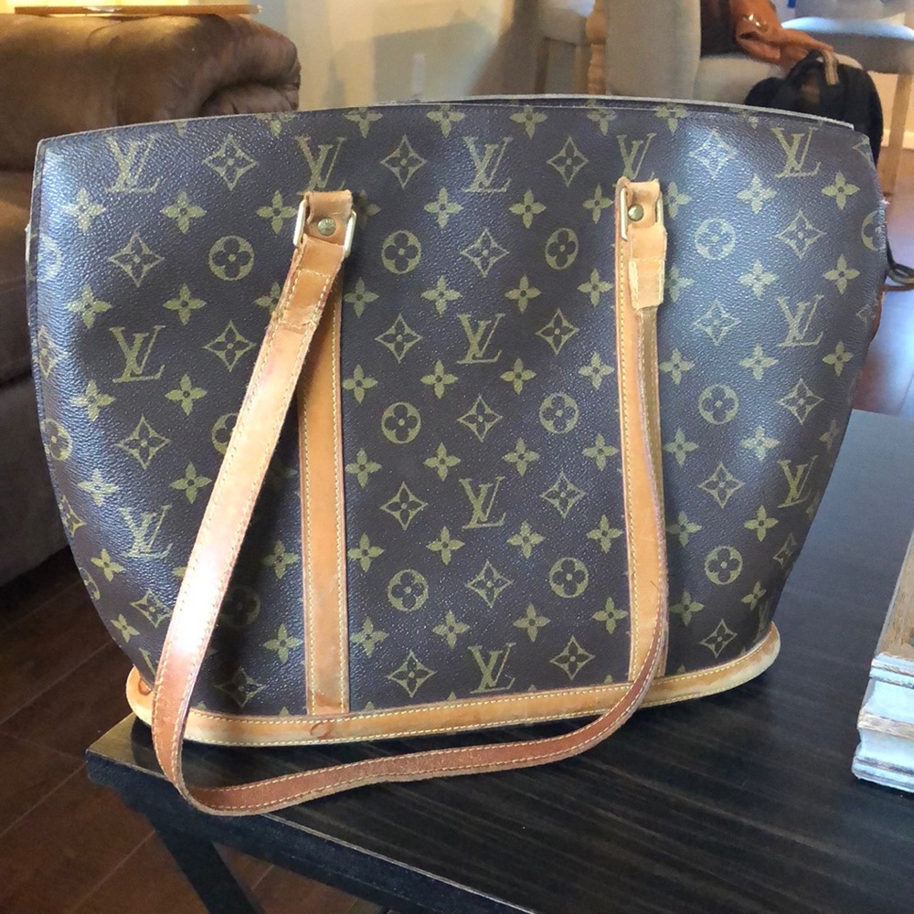 Louis Vuitton shoulder bag - reposh